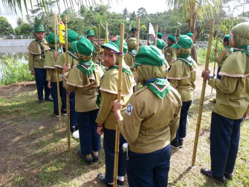 Kemah Karang Asri Kelas 5_039